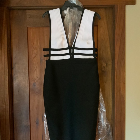 Bebe Plunge Neck Bandage Dress - Picture 4 of 8